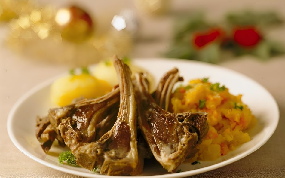 Pinnekjøtt av lam ca 1.4 kg i pakken, urøkt 380kr pr kg - Pakmat